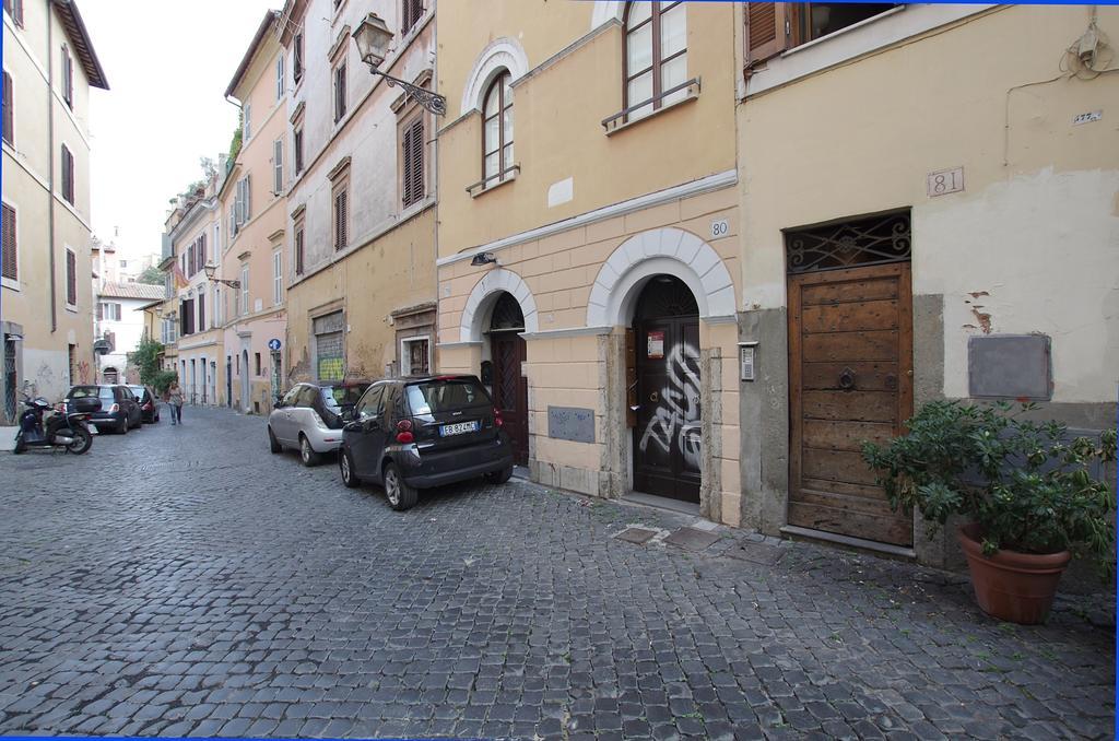 Апартаменты Vacanze Romane Centro Storico Trastevere Номер фото