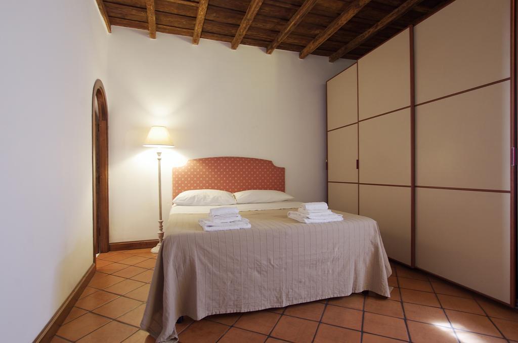 Апартаменты Vacanze Romane Centro Storico Trastevere Номер фото