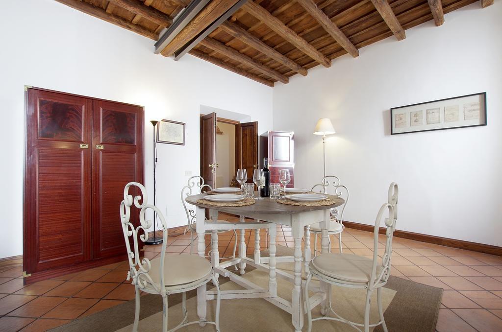 Апартаменты Vacanze Romane Centro Storico Trastevere Номер фото