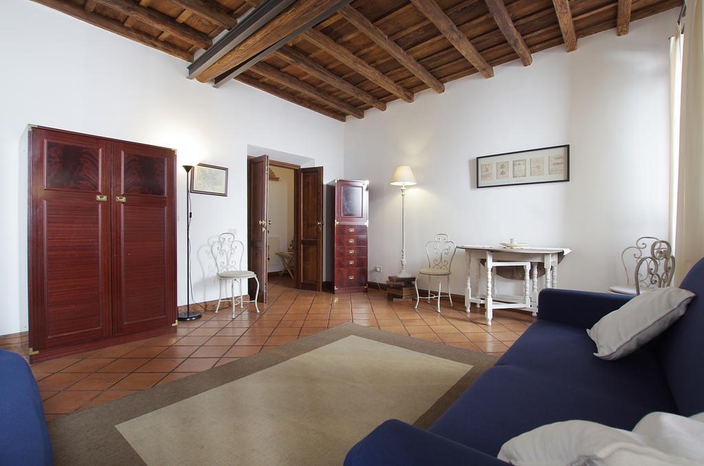 Апартаменты Vacanze Romane Centro Storico Trastevere Номер фото